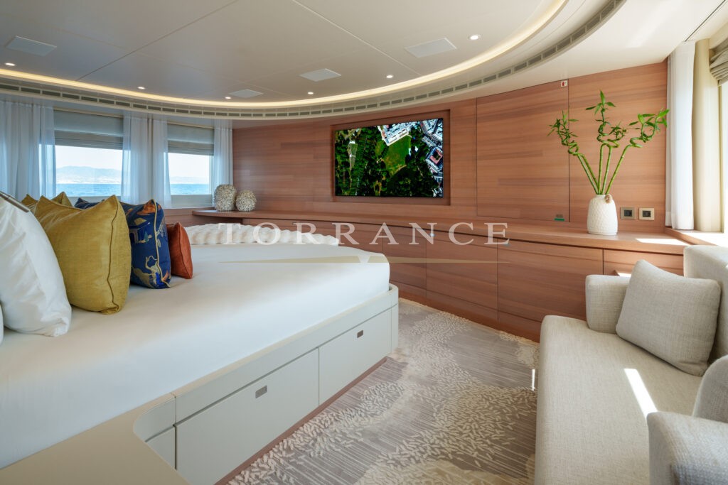 MOUNA — Master Cabin
